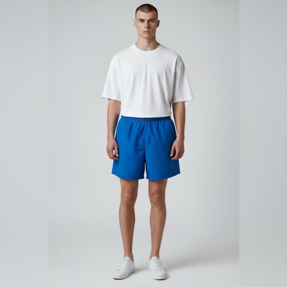 Nike royal blue polyester Men’s  swim trunks Large pockets elastic waist string